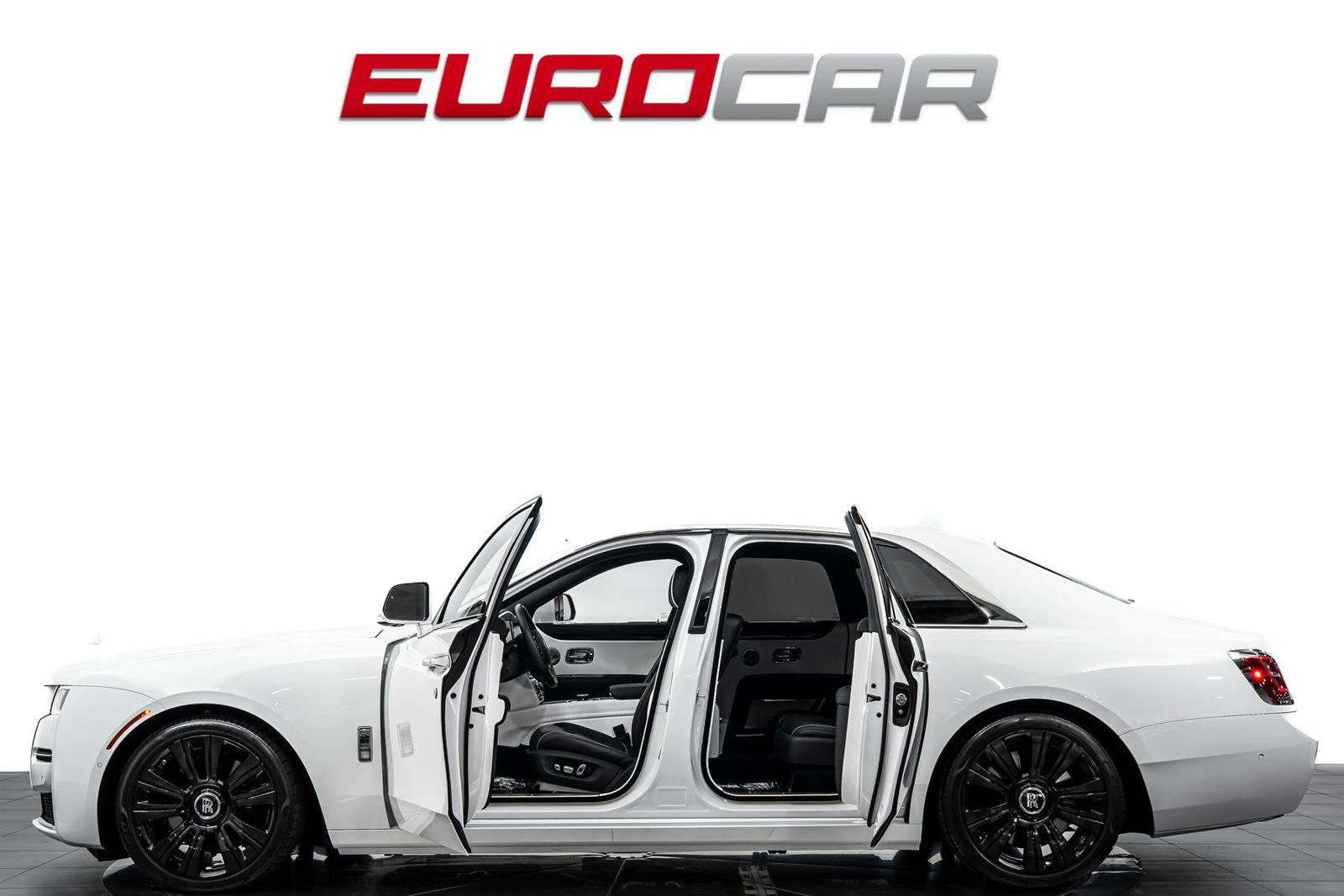 Used 2021 Rolls-Royce Ghost AWD/4WD image 3