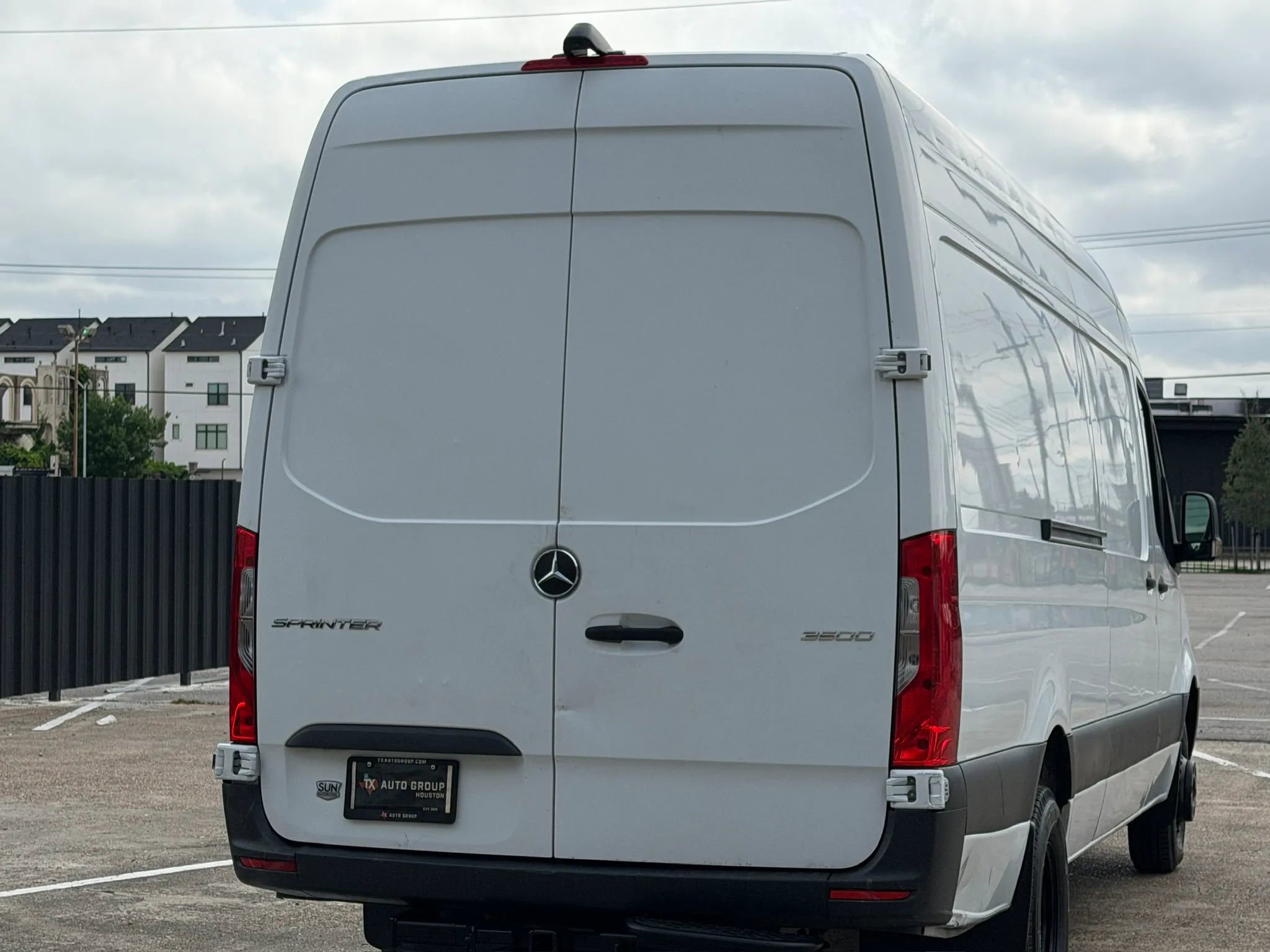 Used 2019 Mercedes-Benz Sprinter 170 Cargo image 32
