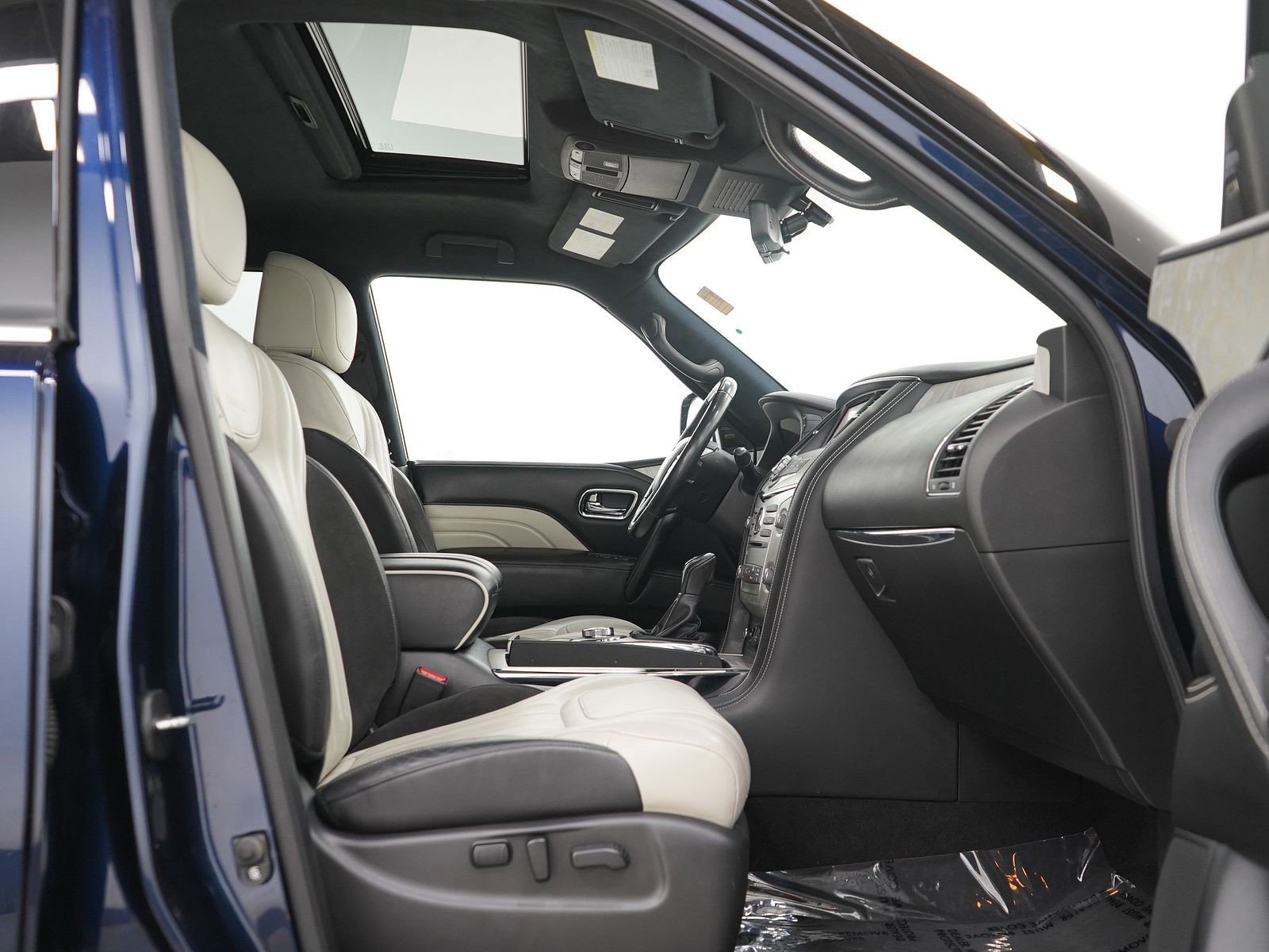 Used 2019 INFINITI QX80 Limited AWD/4WD image 9