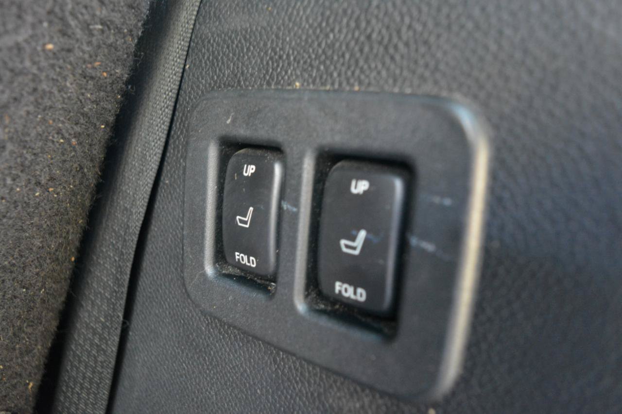 Used 2015 Ford Expedition Limited w/ Equipment Group 301A AWD/4WD image 16