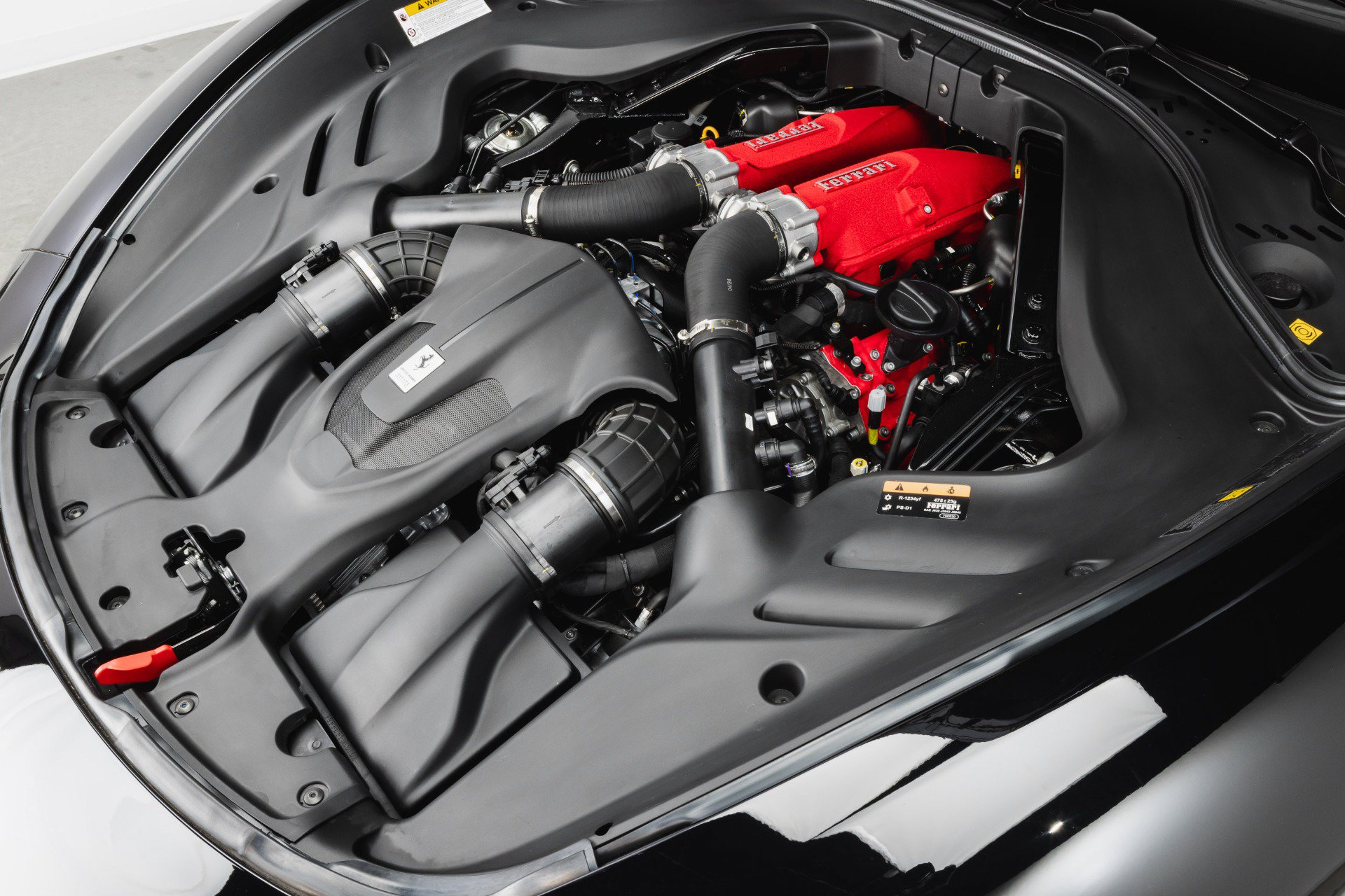 Certified 2024 Ferrari Roma Spider RWD image 96