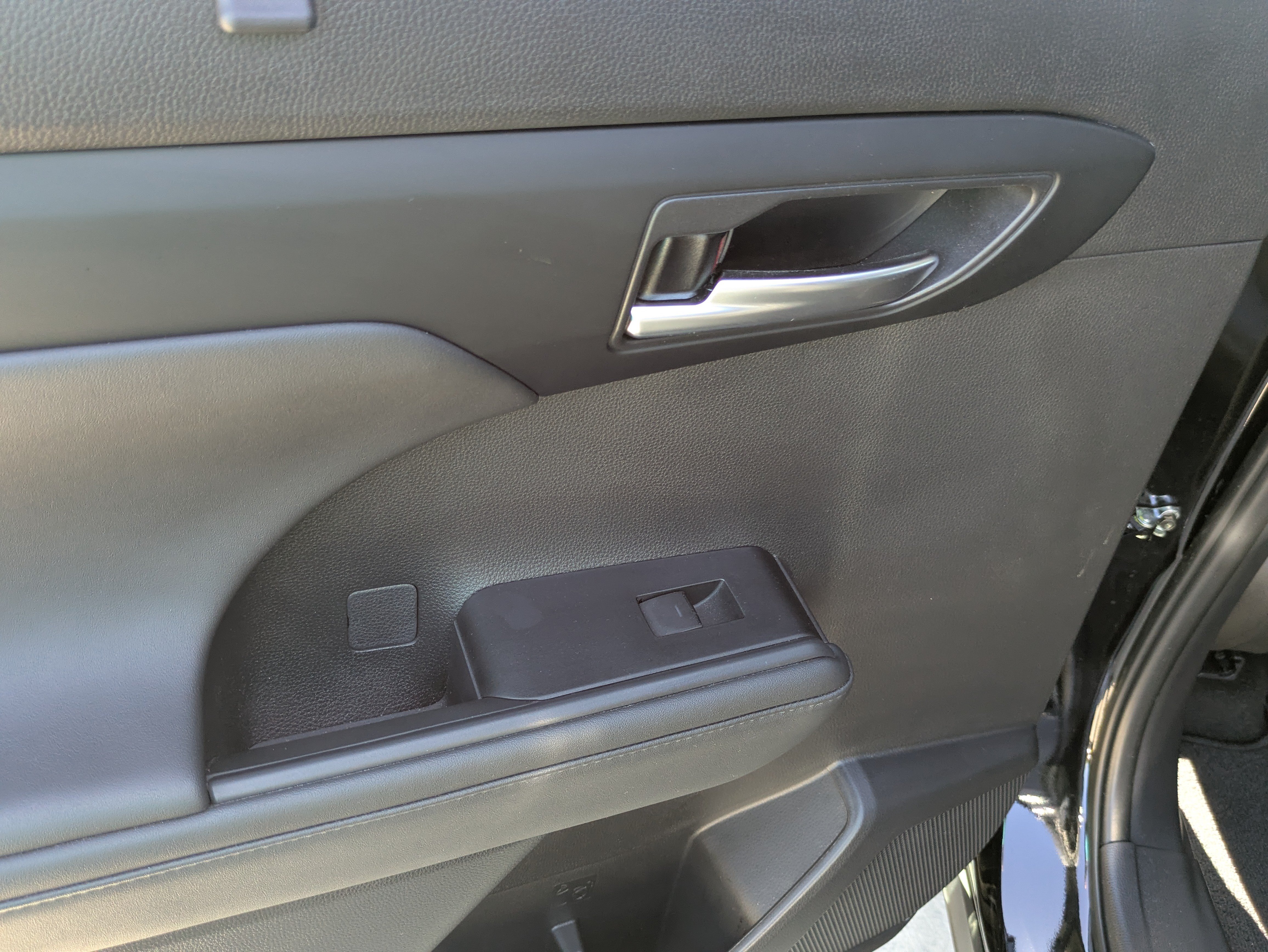 Certified 2024 Toyota Highlander XLE FWD image 15