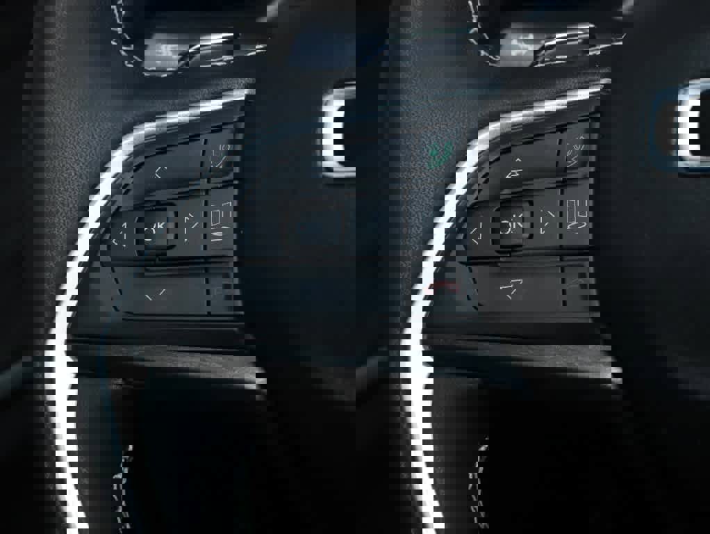 Used 2023 Jeep Grand Cherokee Limited w/ Luxury Tech Group II image 24