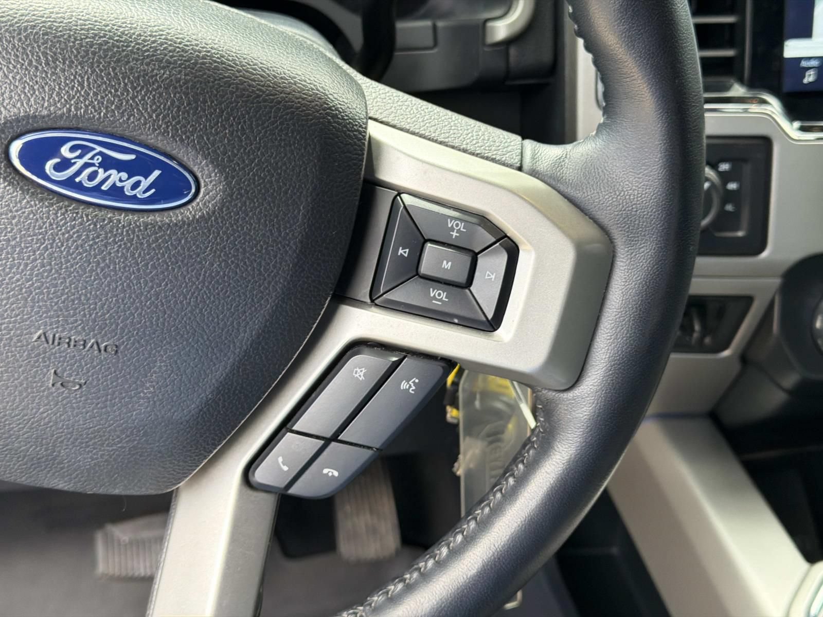 Used 2022 Ford F250 Lariat w/ Tremor Off-Road Package AWD/4WD image 23