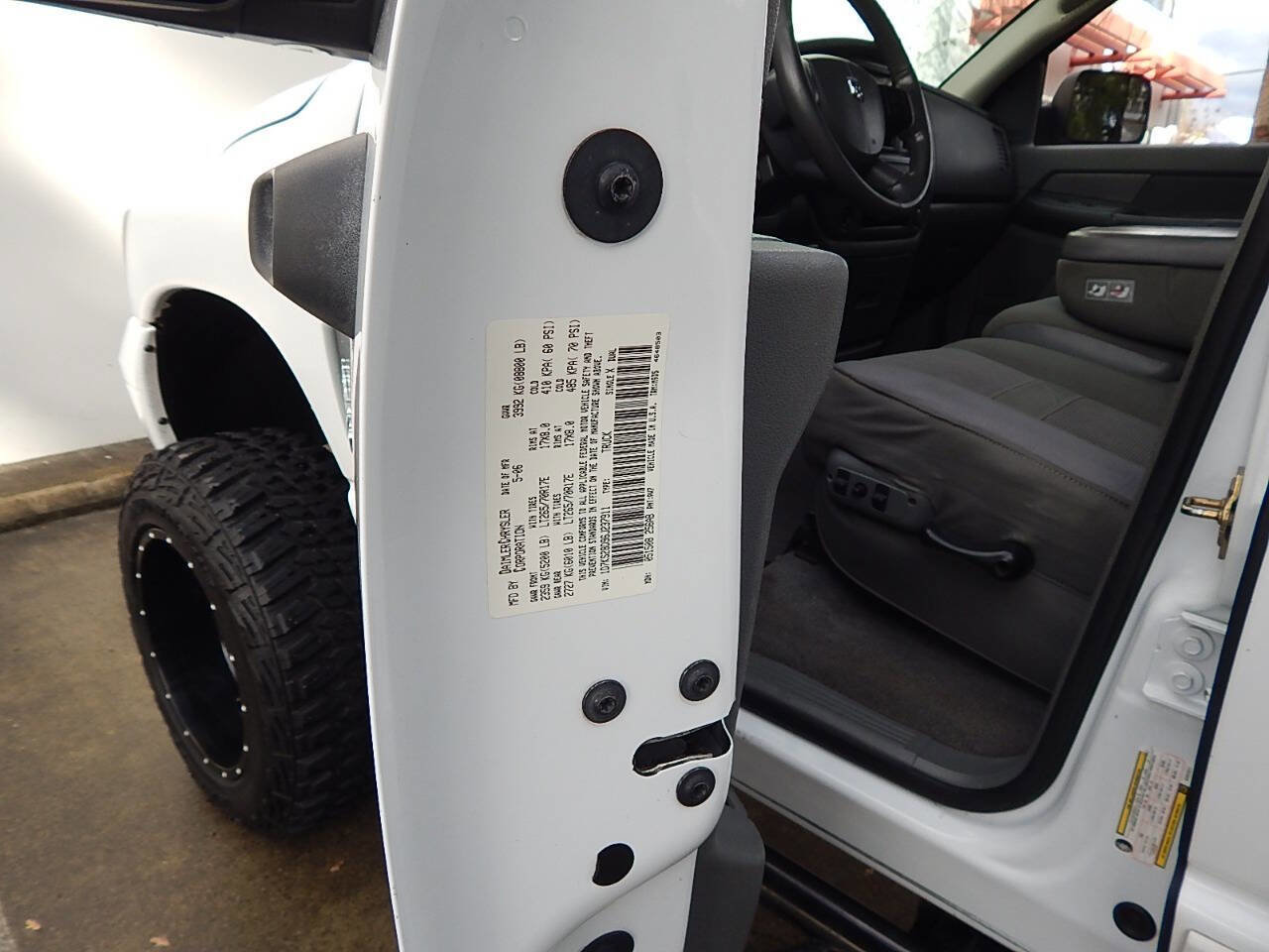 Used 2006 Dodge Ram 2500 Truck SLT image 30