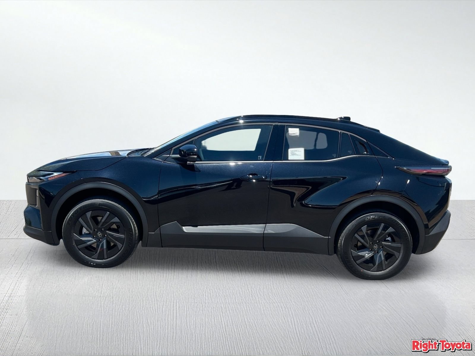 New 2026 Toyota C-HR AWD/4WD image 3