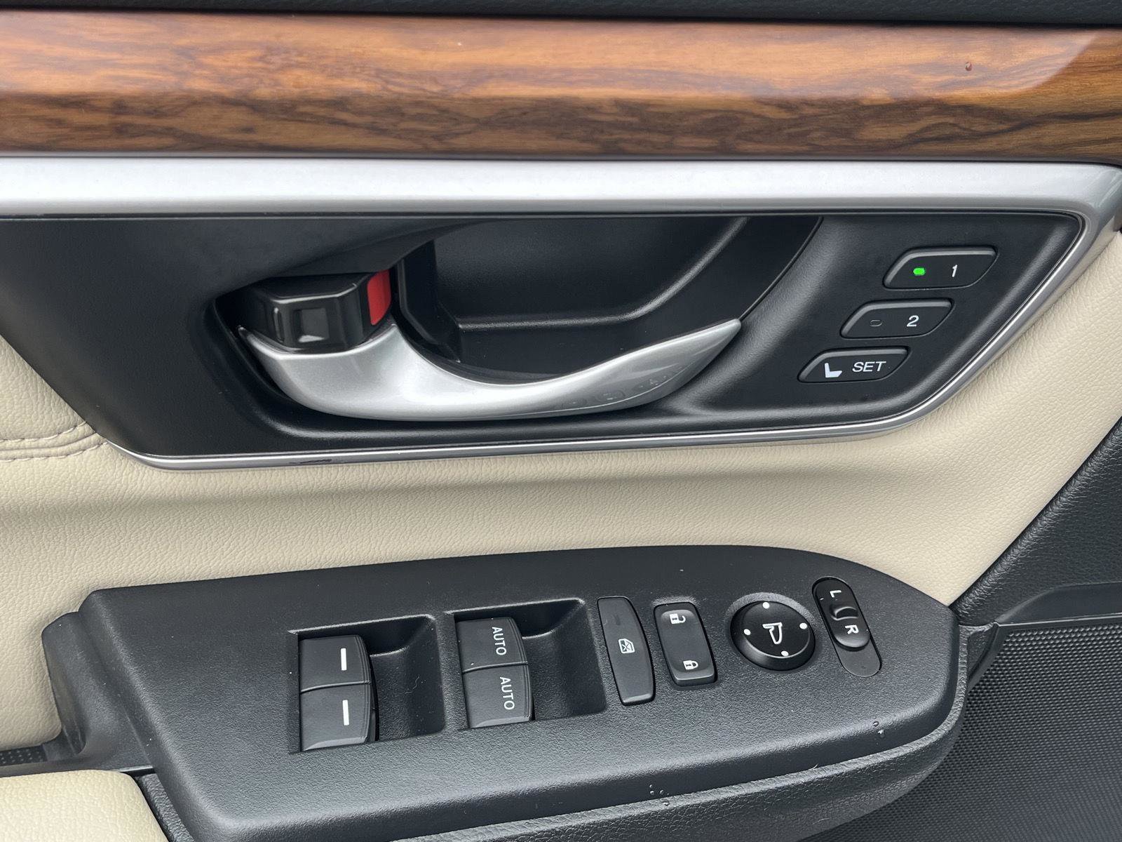 Used 2020 Honda CR-V Touring image 16