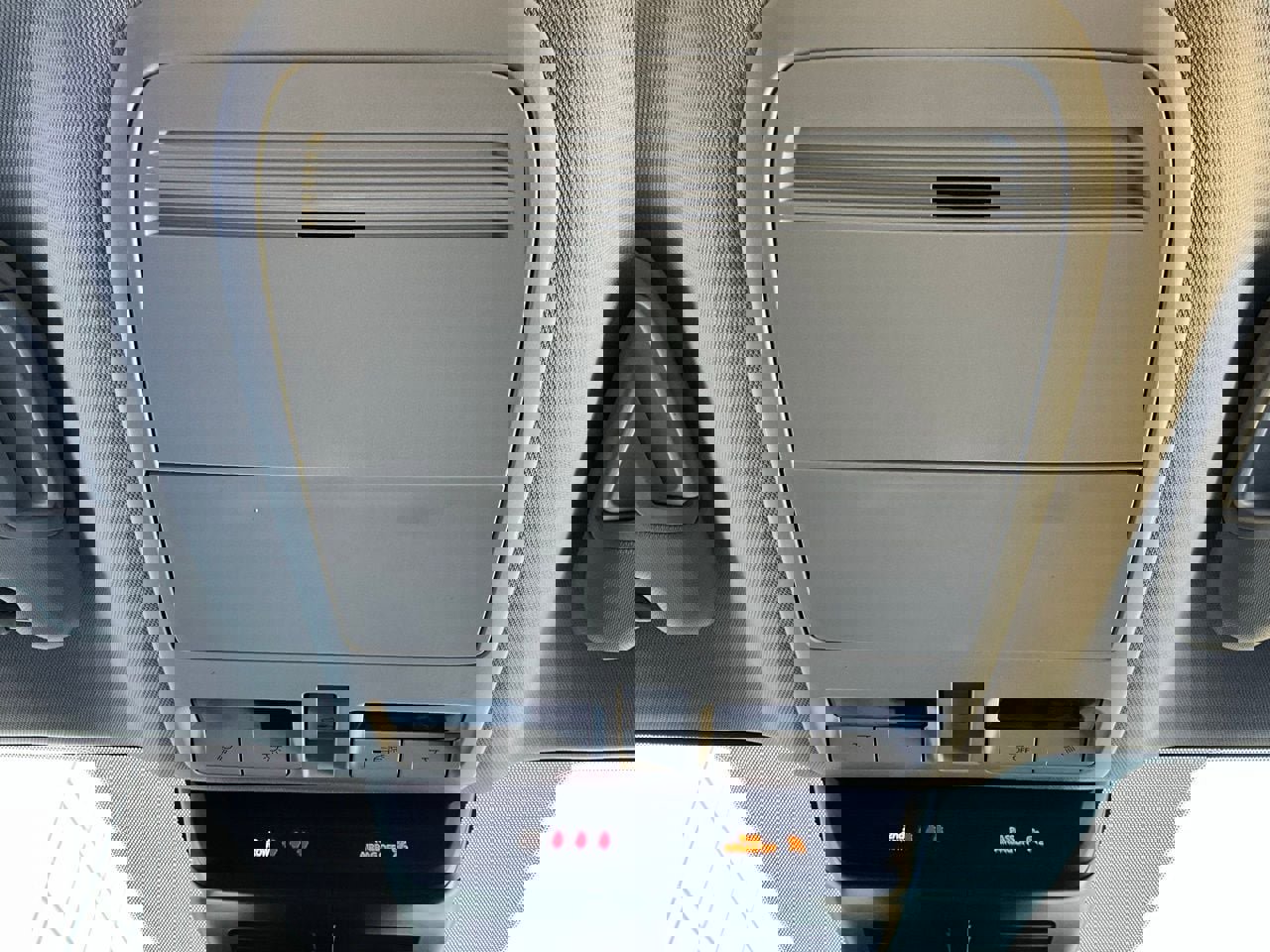 Used 2025 MAZDA CX-50 AWD 2.5 S w/ Premium Package image 17