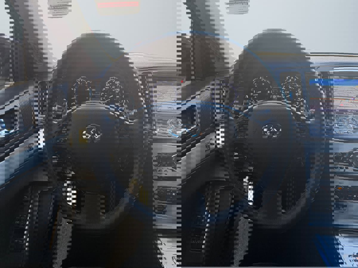 Used 2015 INFINITI Q60 Journey w/ Premium Package image 12