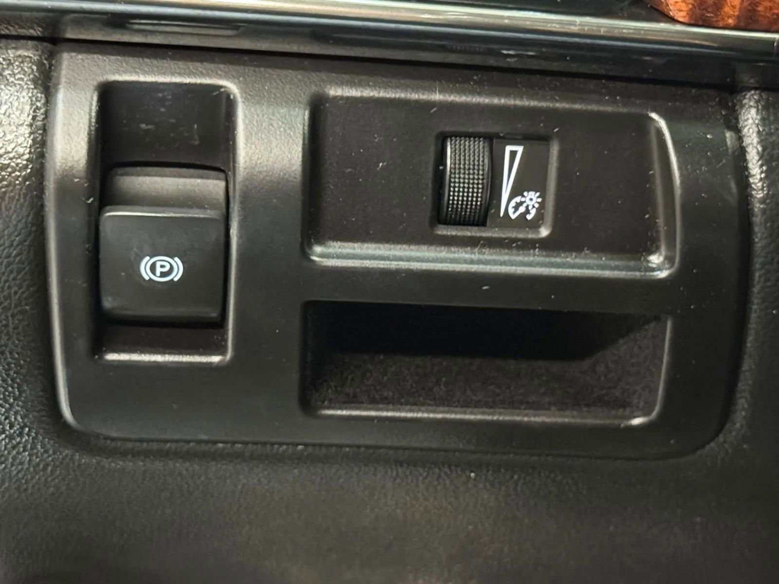 Used 2015 Cadillac CTS Luxury RWD image 27