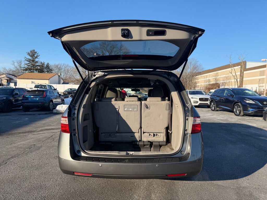 Used 2013 Honda Odyssey Touring Elite image 31