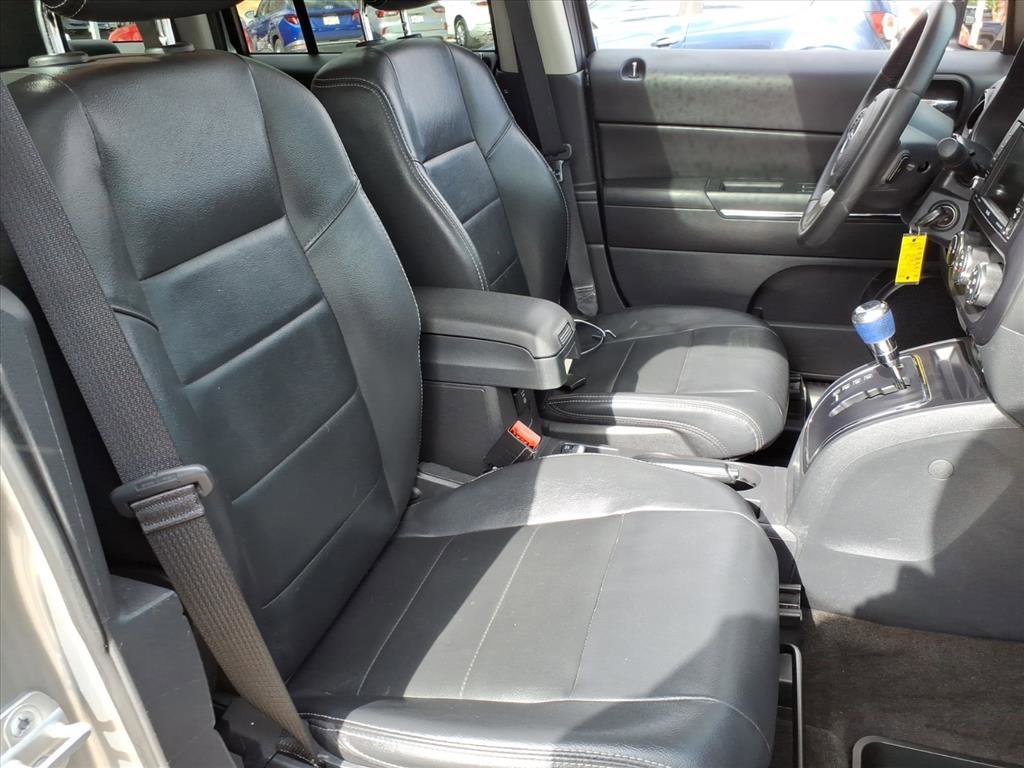 Used 2014 Jeep Patriot Limited w/ Sun/Sound Group image 18