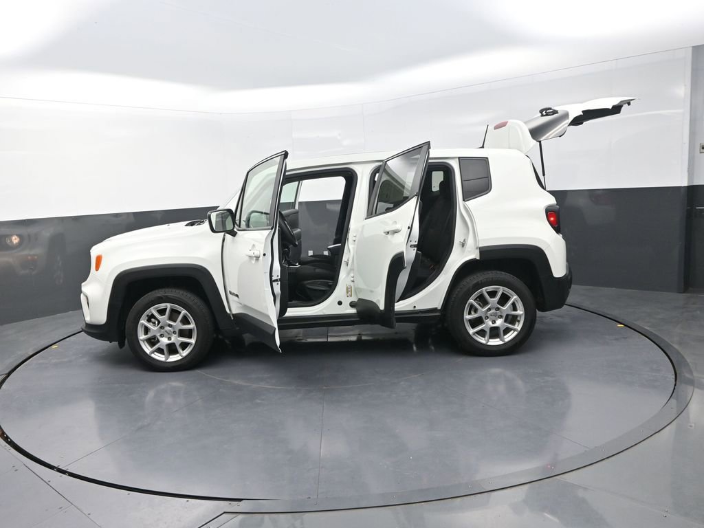 Used 2023 Jeep Renegade Latitude image 34