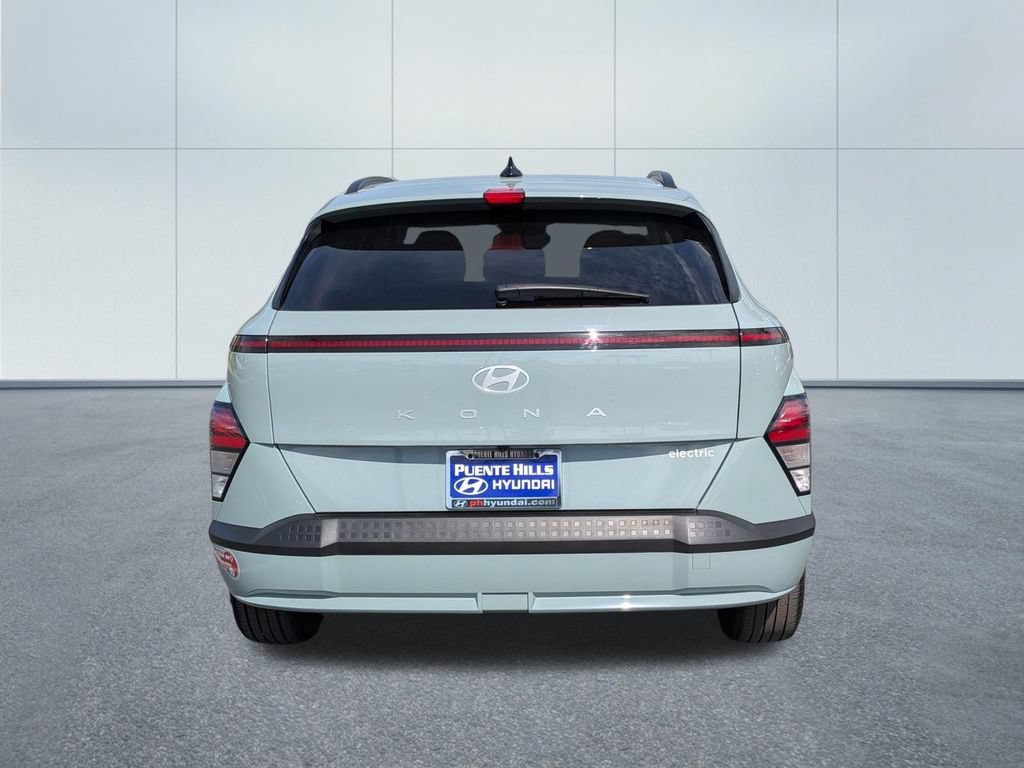 Certified 2024 Hyundai Kona SEL FWD image 4