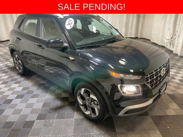 Used 2025 Hyundai Venue SEL