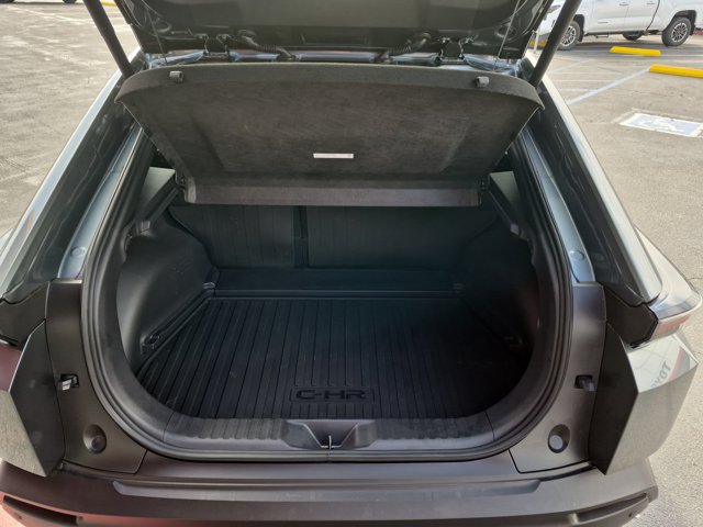 Certified 2026 Toyota C-HR AWD/4WD image 10