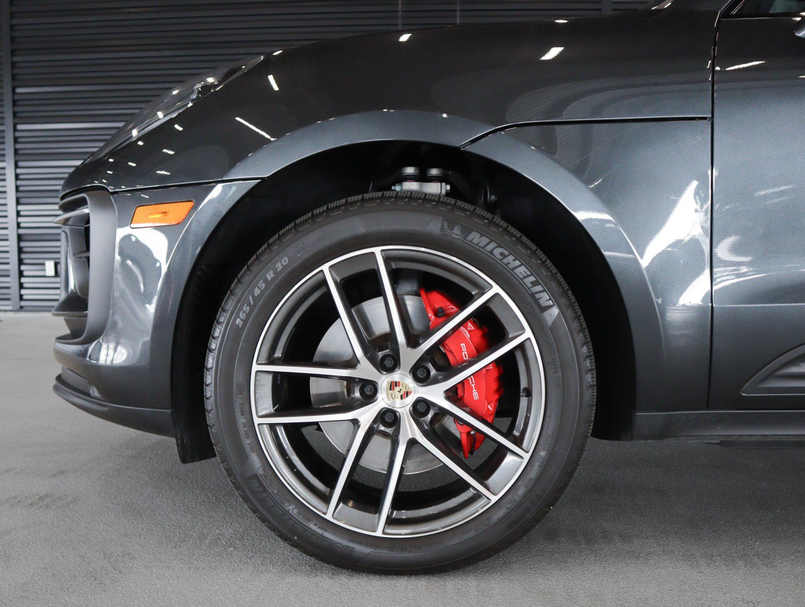 Certified 2024 Porsche Macan S AWD/4WD image 12