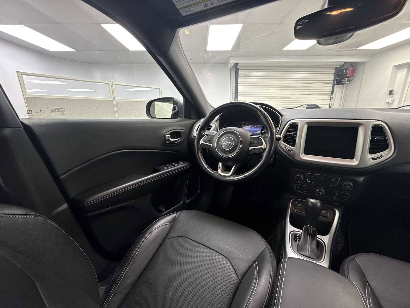 Used 2021 Jeep Compass Latitude FWD image 15