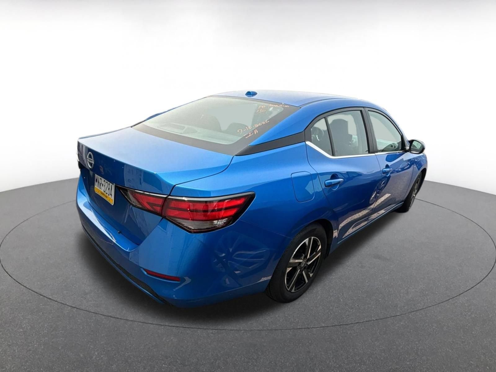 Used 2025 Nissan Sentra SV FWD image 15