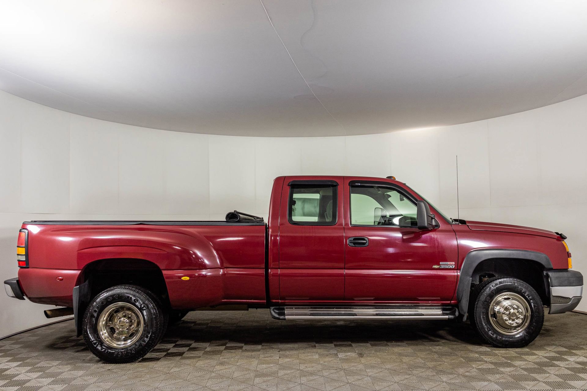 Used 2005 Chevrolet Silverado 3500 LS w/ Heavy-Duty Power Package RWD image 10