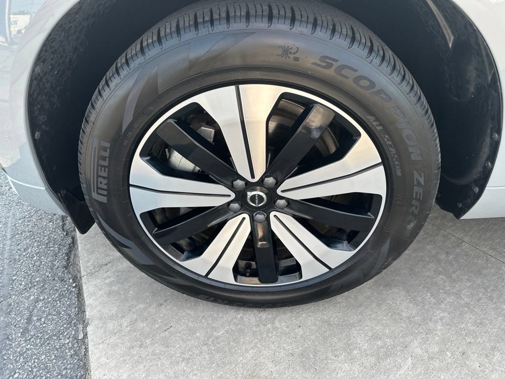 Certified 2025 Volvo XC60 T8 Core w/ Protection Package Premier AWD/4WD image 10