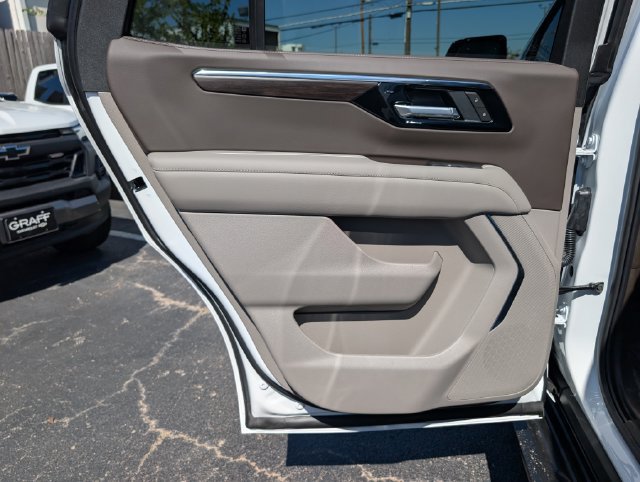 New 2027 Chevrolet Tahoe LT w/ Sun And Tow Package AWD/4WD image 9
