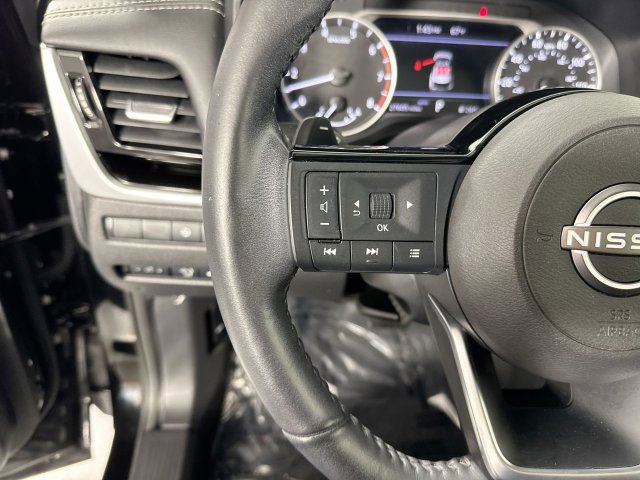Used 2023 Nissan Rogue SL AWD/4WD image 12