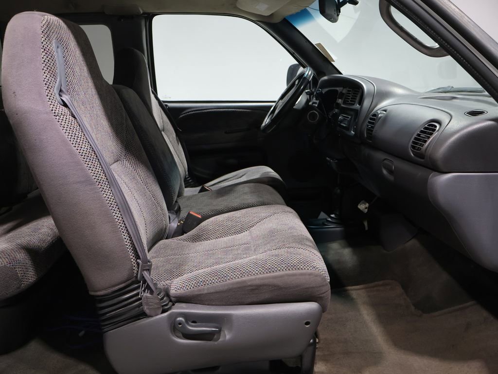 Used 1998 Dodge Ram 1500 Truck ST image 20