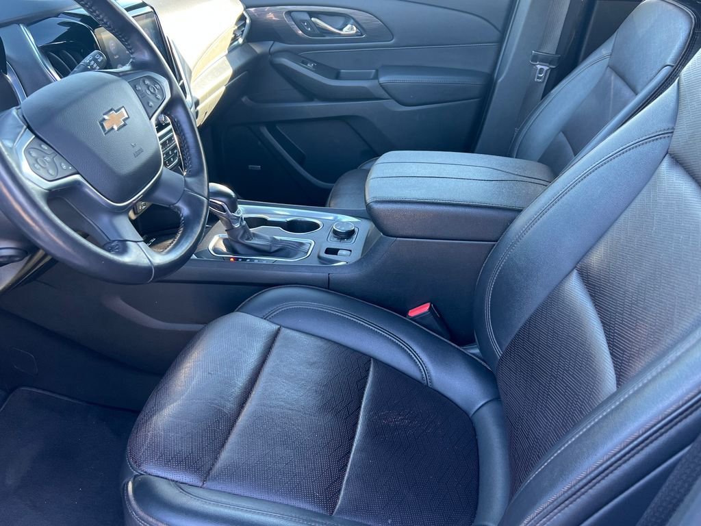 Used 2022 Chevrolet Traverse High Country image 10