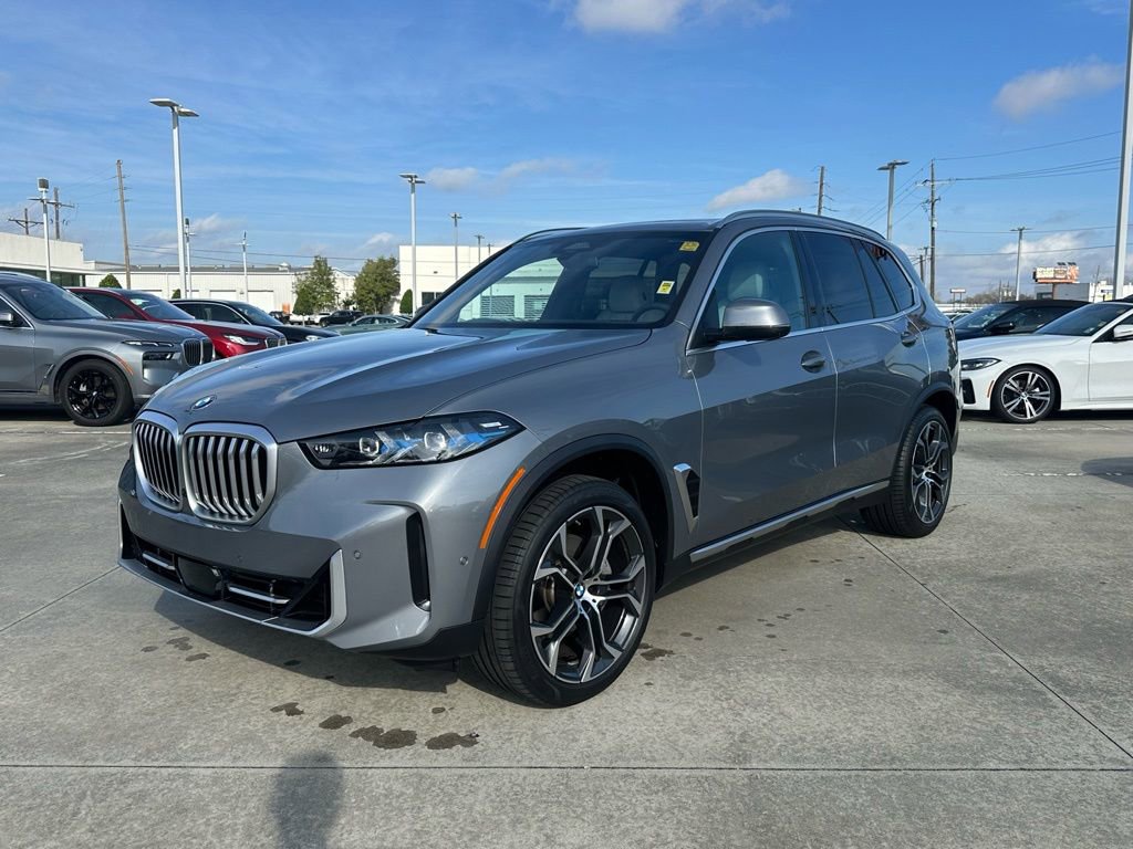 Certified 2026 BMW X5 sDrive40i w/ Premium Package image 1
