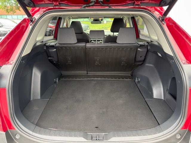 Used 2019 Toyota RAV4 XLE AWD/4WD image 24