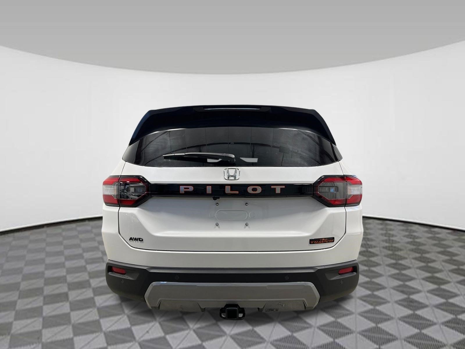 New 2026 Honda Pilot TrailSport image 5