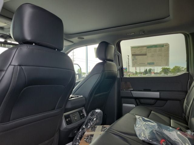 New 2026 Ford F350 Lariat w/ Black Appearance Package AWD/4WD image 33