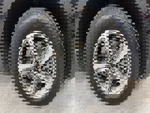 Certified 2024 Ford Edge SEL w/ Convenience Package image 2