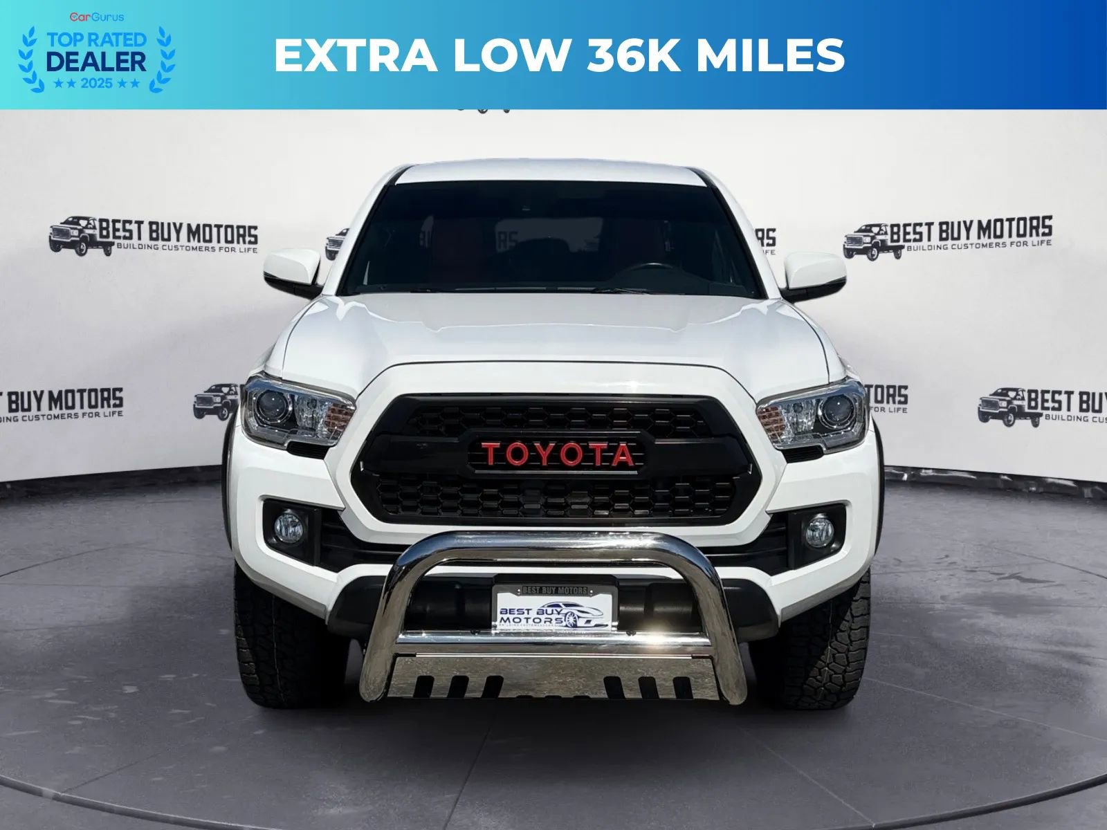 Used 2019 Toyota Tacoma TRD Off-Road image 2