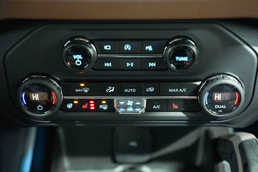 Used 2024 Ford Bronco Outer Banks w/ Sasquatch Package image 34