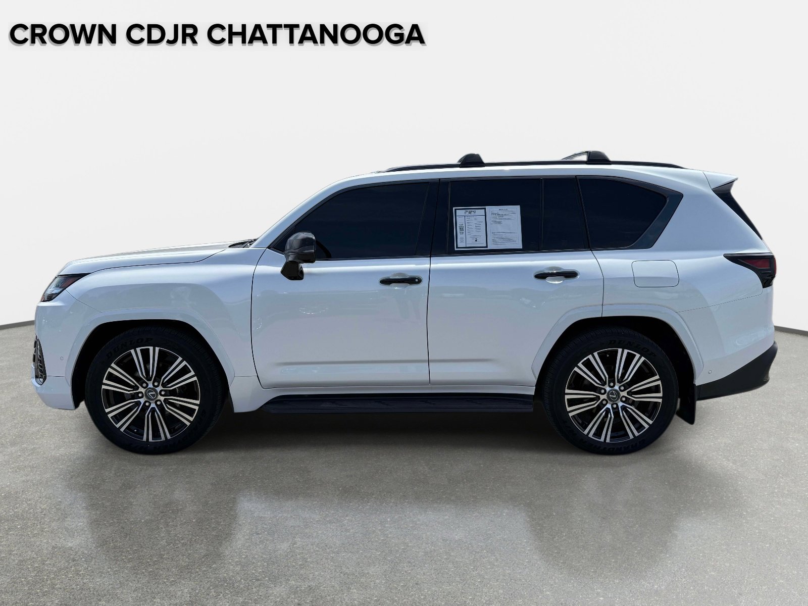 Used 2025 Lexus LX 700h Luxury w/ Appearance Package AWD/4WD image 2