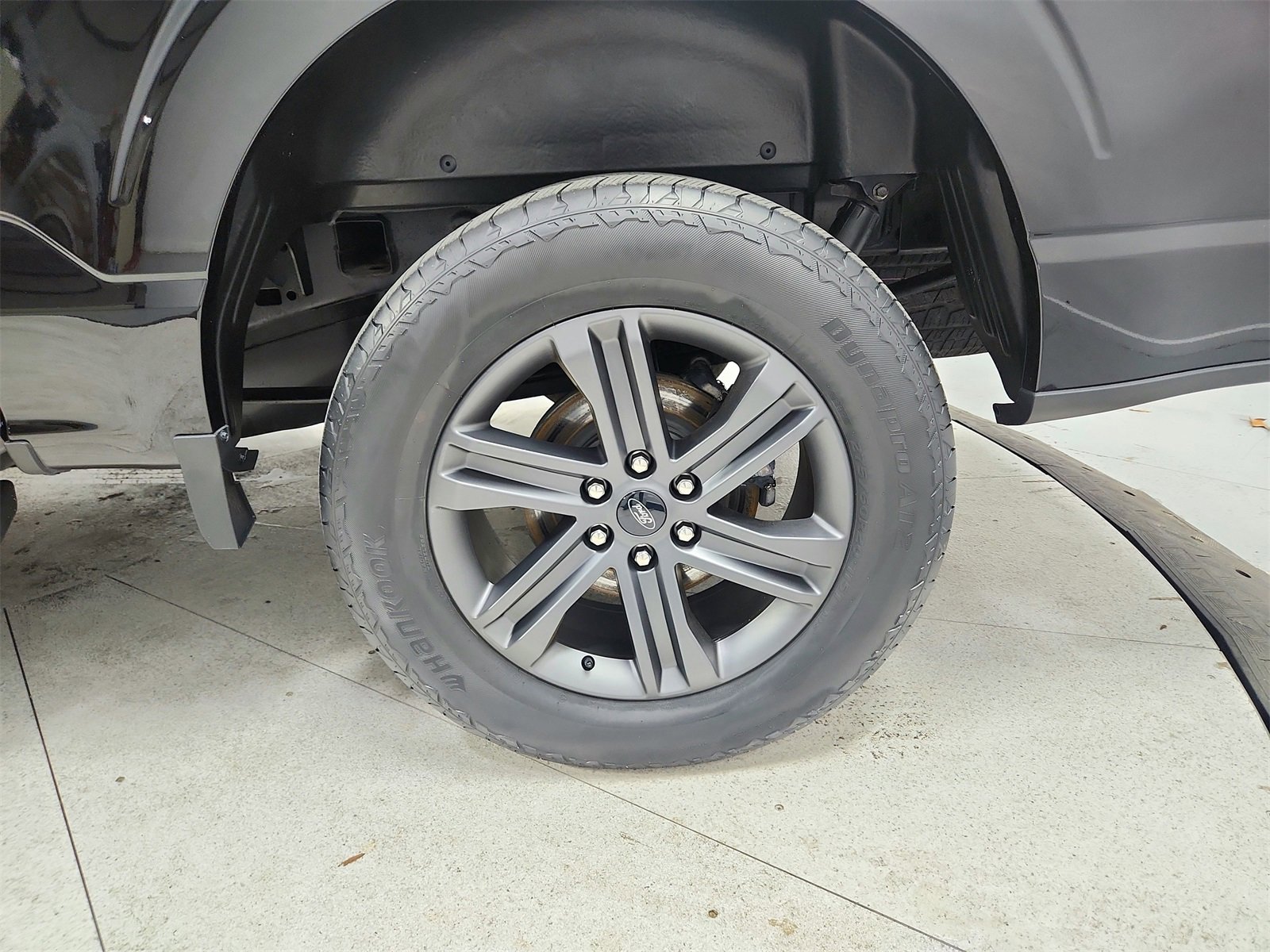 Used 2023 Ford F150 Lariat image 47