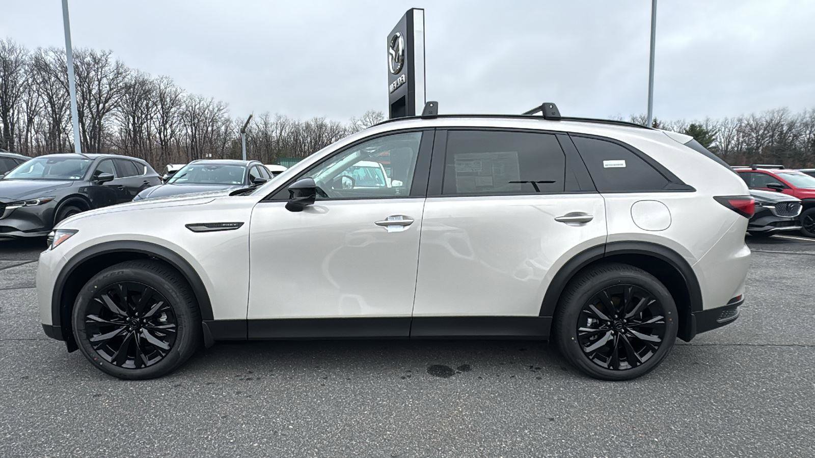 New 2026 MAZDA CX-90 Plug-In Hybrid w/Premium Sport image 4