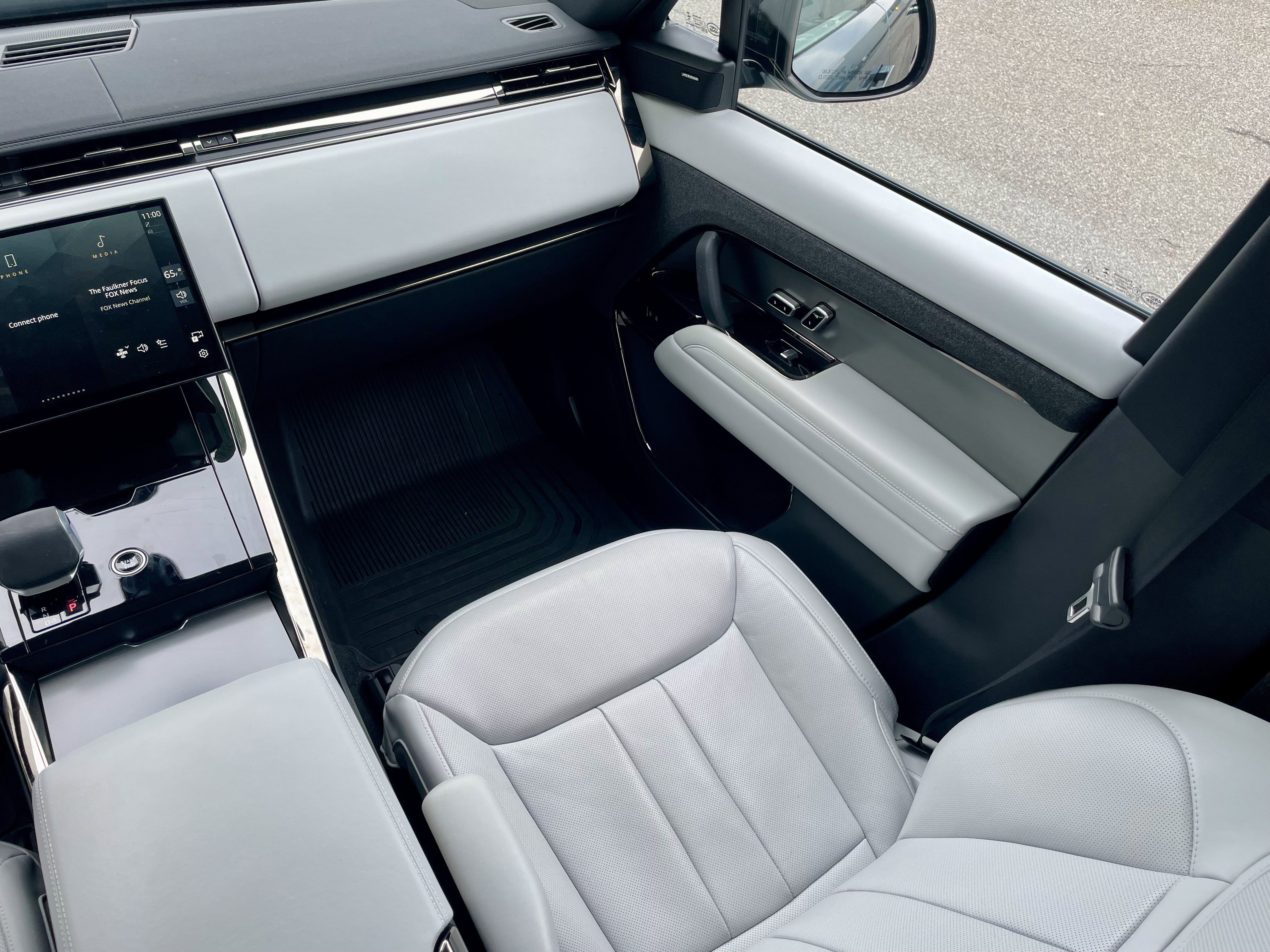 Certified 2024 Land Rover Range Rover Sport SE image 18