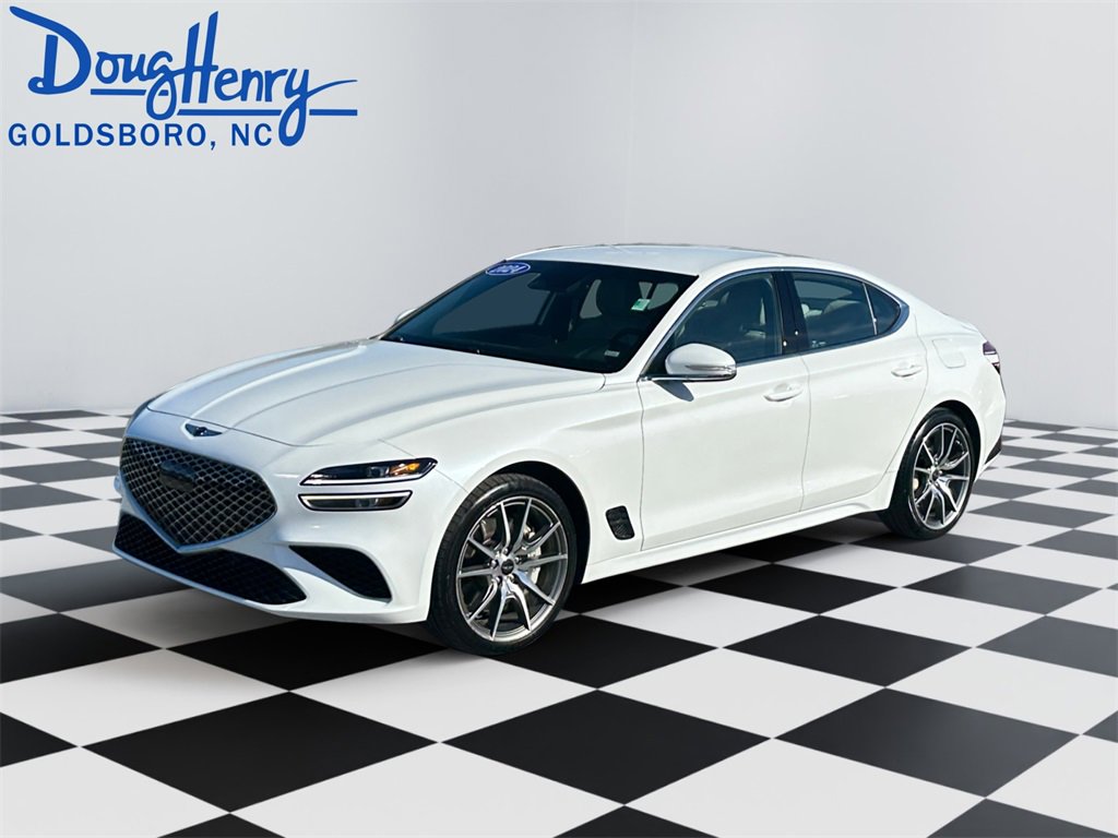 Used 2024 Genesis G70 2.5T image 1
