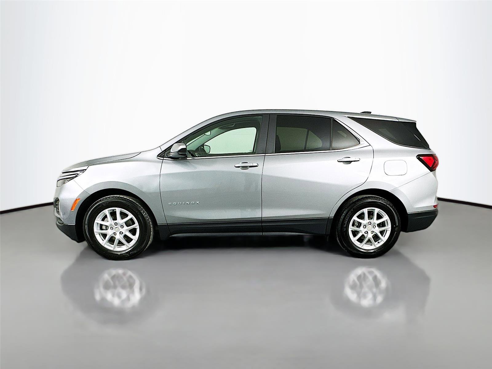 Used 2024 Chevrolet Equinox LT image 4