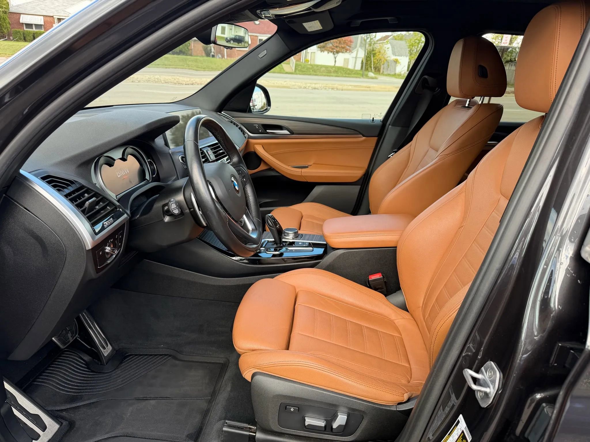 Used 2018 BMW X3 M40i w/ Premium Package Essential image 17