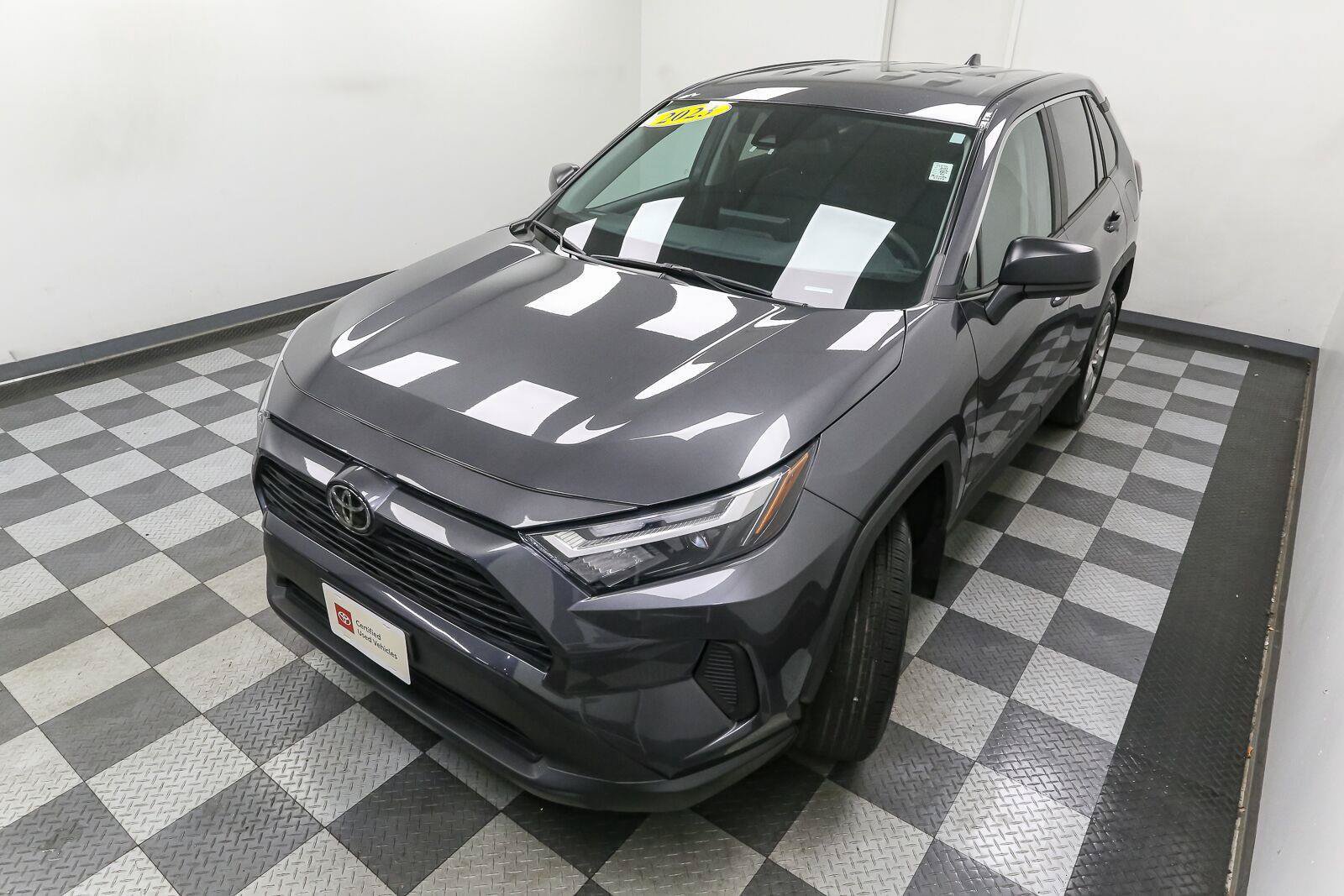 Certified 2023 Toyota RAV4 LE AWD/4WD image 7