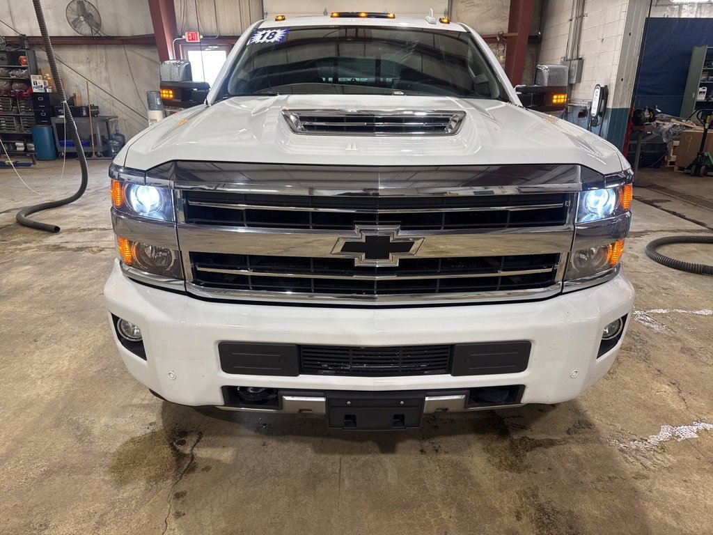 Used 2018 Chevrolet Silverado 2500 High Country w/ Duramax Plus Package image 9