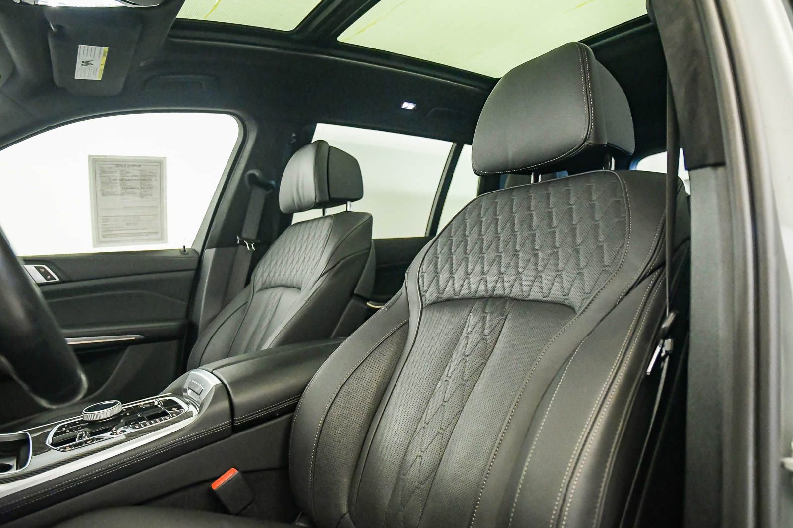 Certified 2024 BMW X7 M60i w/ Executive Package AWD/4WD image 24
