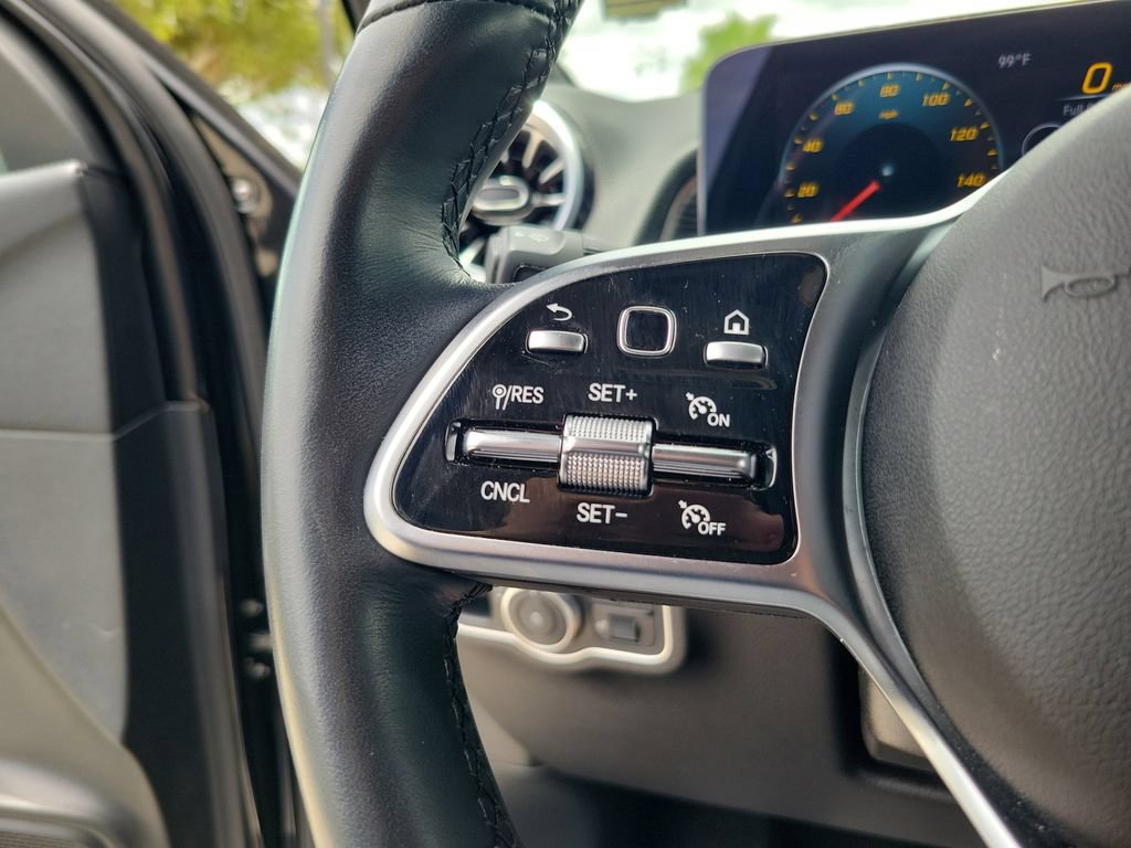 Used 2023 Mercedes-Benz GLB 250 4MATIC image 24