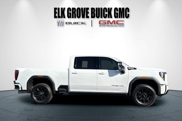 Used 2025 GMC Sierra 2500 AT4 w/ AT4 Premium Plus Package AWD/4WD image 3