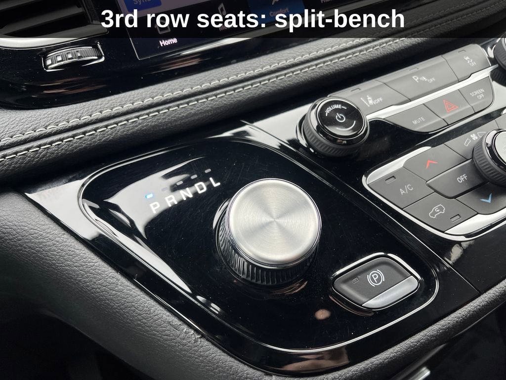 Used 2025 Chrysler Pacifica Select FWD image 26