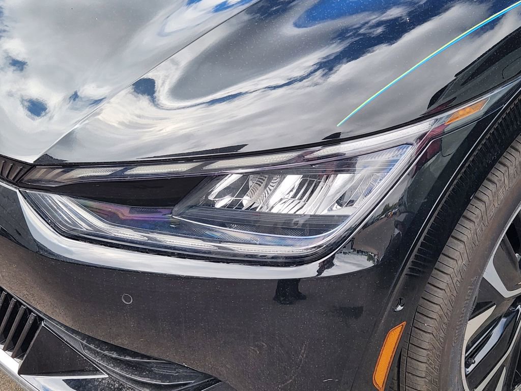 Certified 2023 Kia EV6 Wind w/ Wind Technology Package AWD/4WD image 20